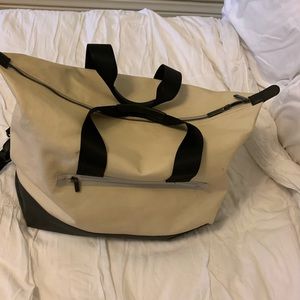 Lululemon overnight duffel bag suitcase tote